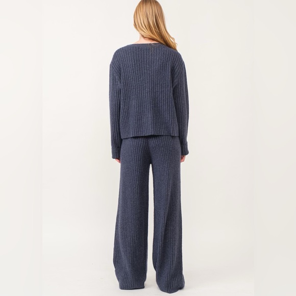 Navy Soft Ribbed V-Neck Drawstring Top & Wide-Leg Pant Set NWT - (#0195) - Picture 2 of 2